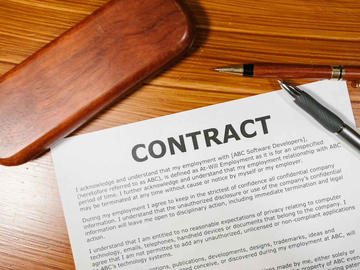 EXCLUSIVITY CLAUSES IN ATHLETE ENDORSEMENT CONTRACTS