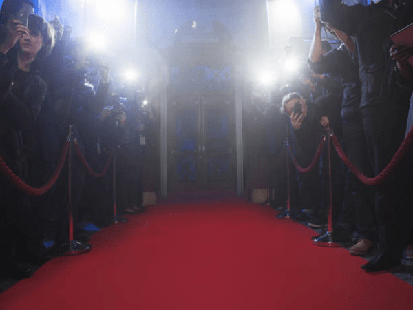 A BRIEF NOTE ON LEGAL ASPECTS OF PAPARAZZI’S CELEB PHOTOS:  A FAULT IN OUR LAWS – Ishaan Michael